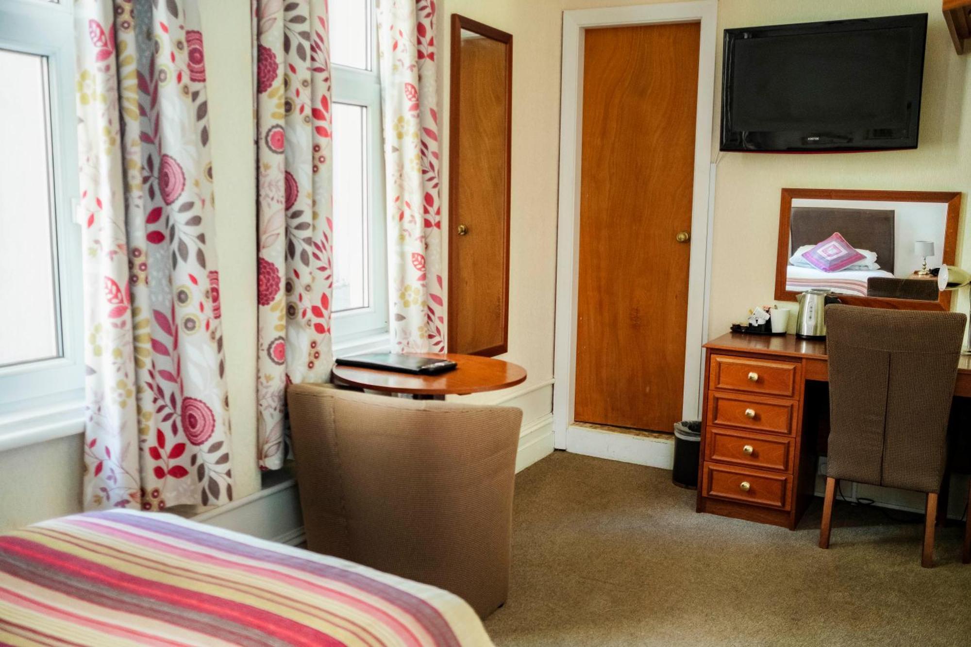 The Hydro Hotel Douglas Room photo